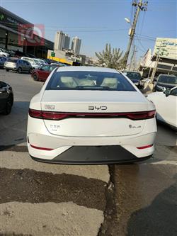 بی وای دی Qin Plus